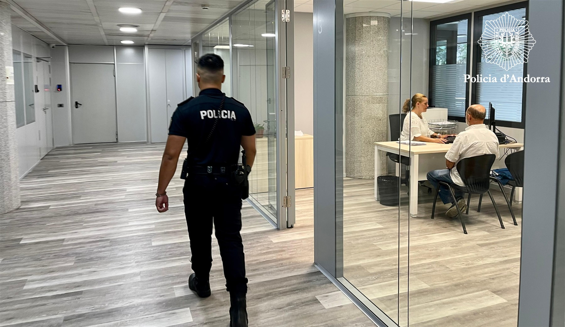 La Policia estrena un espai d’atenció al públic que s’ha renovat per millorar l’acollida i la privacitat de la ciutadania