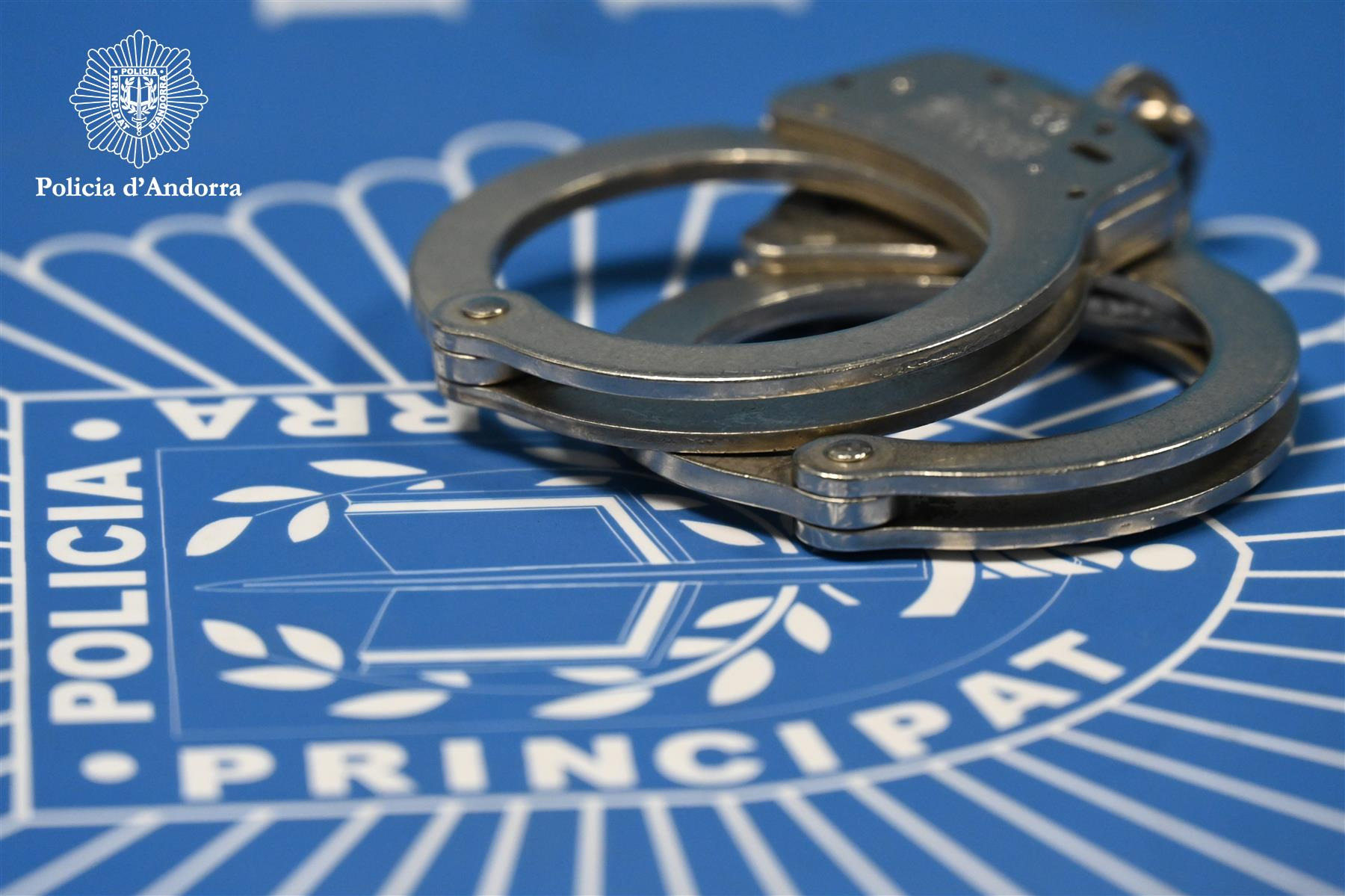 La Policia deté quatre homes per haver-se agredit, un dels quals per utilitzar una barra de ferro