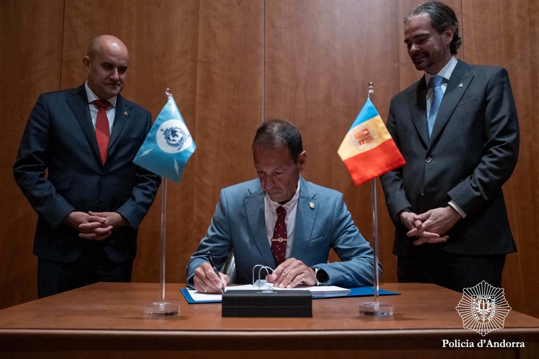 La Policia signa amb INTERPOL l’Acord General sobre els privilegis i immunitats en el marc de la Conferència Regional Europea